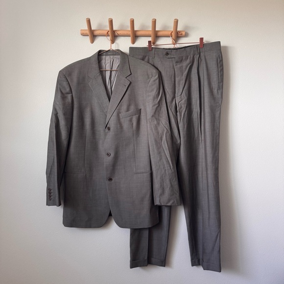 Hugo Boss Gray Suit 48L
